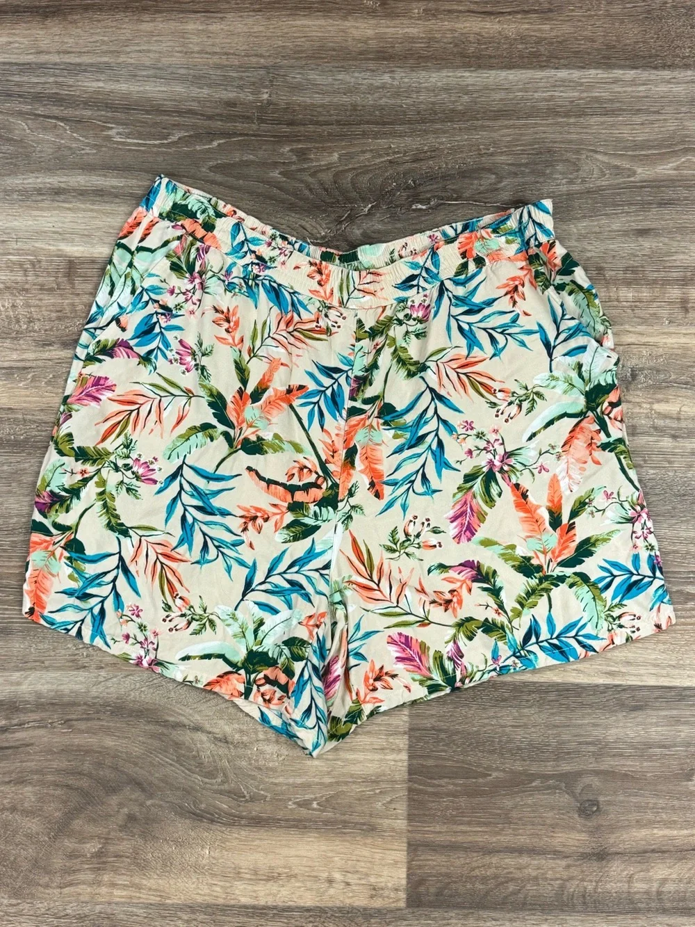 Lands End High Rise Camp Shorts Women’s 16